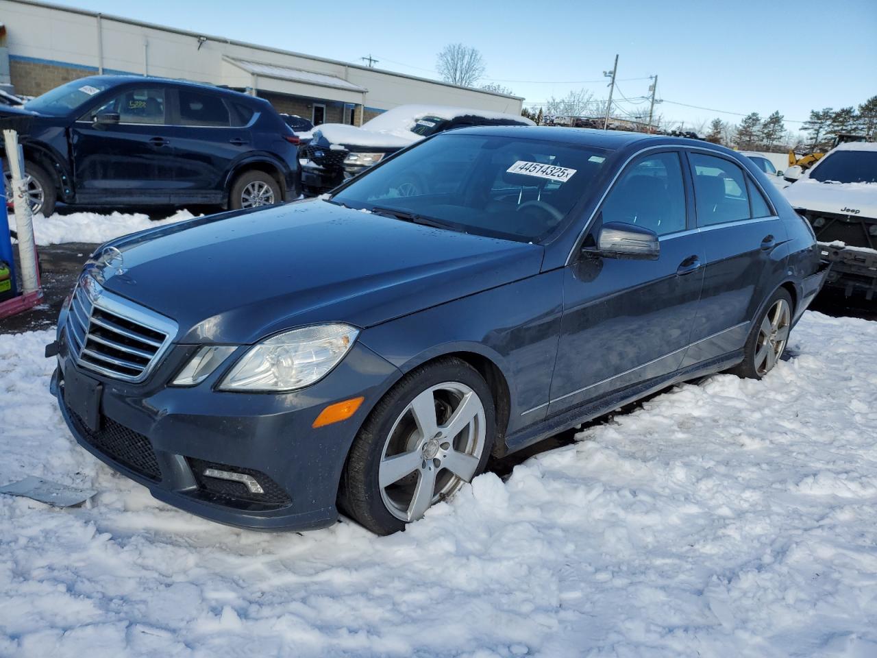 2011 Mercedes-Benz E-klasse VIN WDDHF8HB6BA469005