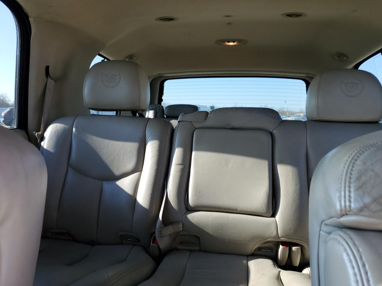 2003 Cadillac Escalade VIN 1GYEC63T43R157689 Copart auction photo, side damage thumbnail 10