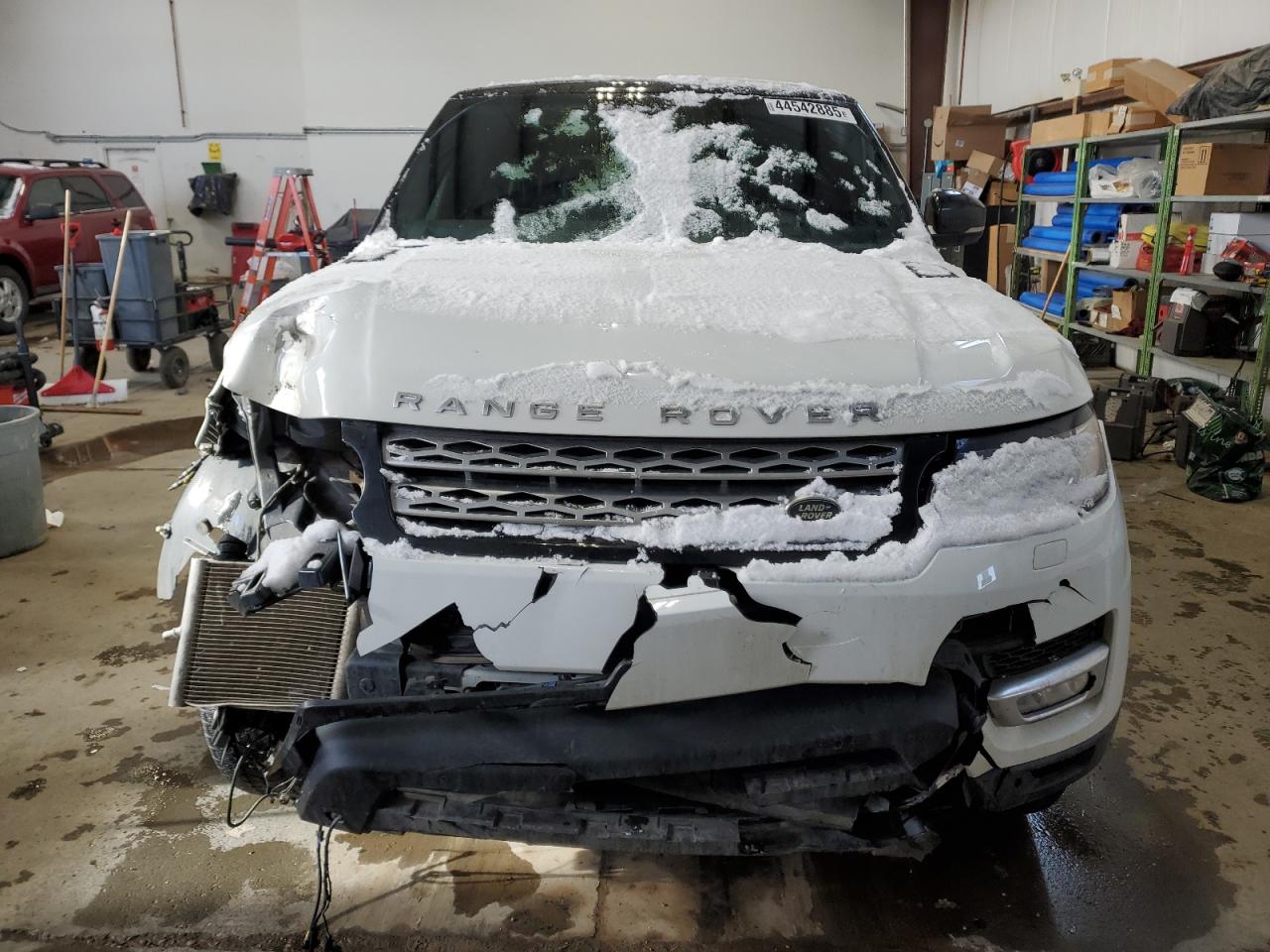 2014 Land Rover Range Rover VIN SALWR2TF8EA348120 Copart auction photo, front end / side damage thumbnail 5