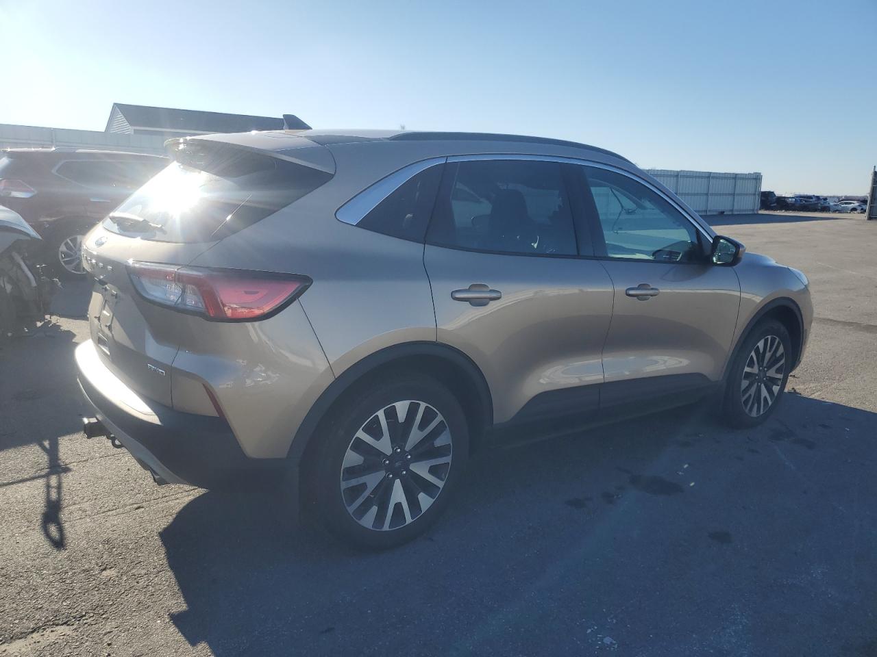 2020 Ford Escape VIN 1FMCU9H96LUC50182 Copart auction photo, minor dent/scratches damage thumbnail 3