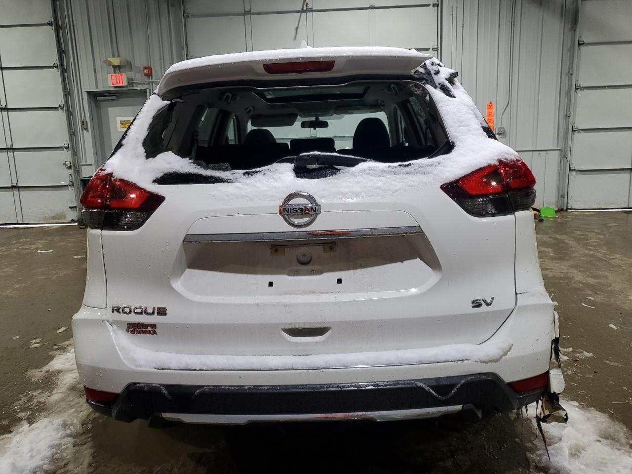 2017 Nissan Rogue VIN 5N1AT2MT5HC752584 Copart auction photo, burn / minor dent/scratches damage thumbnail 6