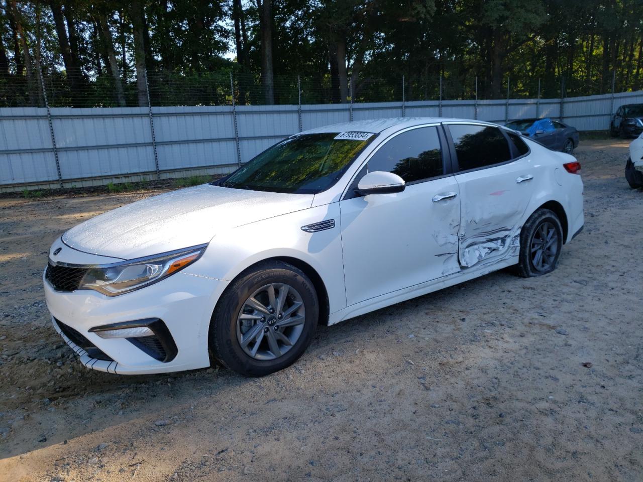 2019 KIA Optima VIN 5XXGT4L32KG352081