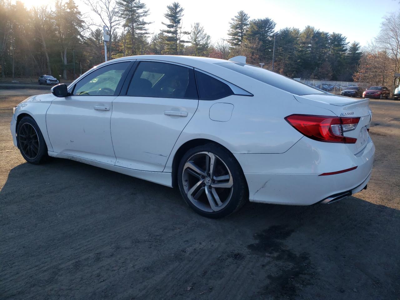 2018 Honda Accord VIN 1HGCV1F32JA184814 Copart auction photo, minor dent/scratches damage thumbnail 2