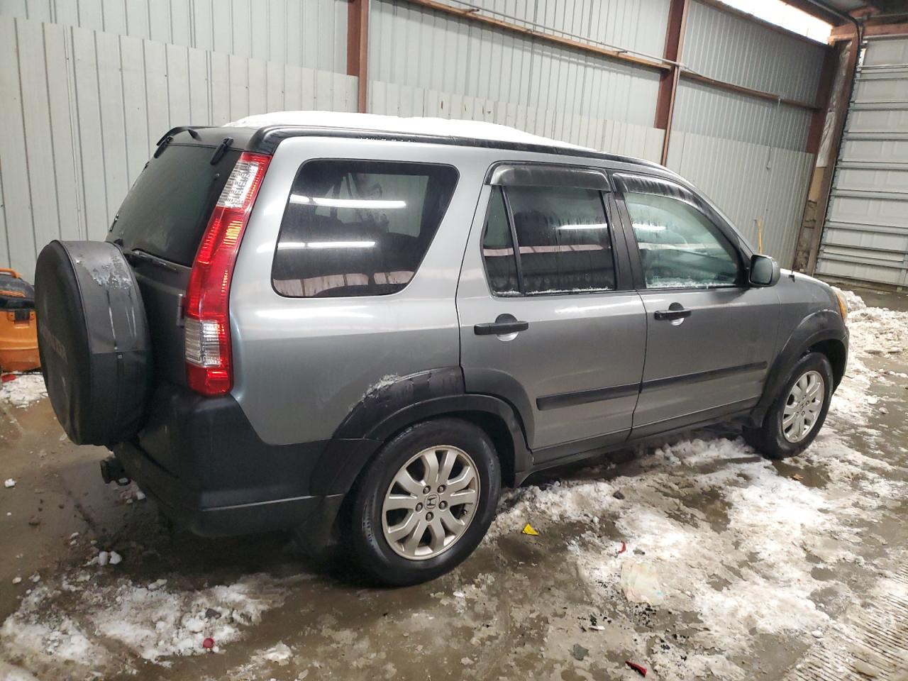 2005 Honda CR-V VIN SHSRD78815U303644 Copart auction photo, side damage thumbnail 3