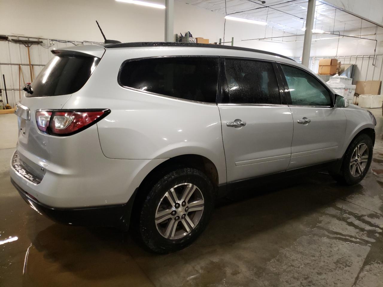 2017 Chevrolet Traverse VIN 1GNKVHKD0HJ109922 Copart auction photo, front end / side damage thumbnail 3