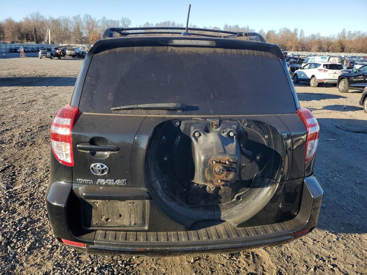 2009 Toyota RAV 4 VIN JTMBF33V395009582 Copart auction photo, front end / side damage thumbnail 6