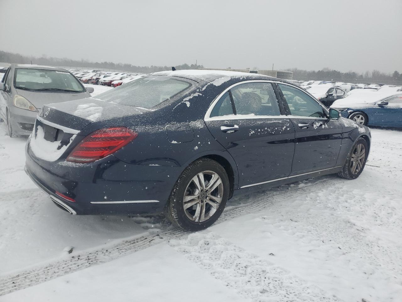2019 Mercedes-Benz S-klasse VIN WDDUG6EB2KA477137 Copart auction photo, vandalism / minor dent/scratches damage thumbnail 3