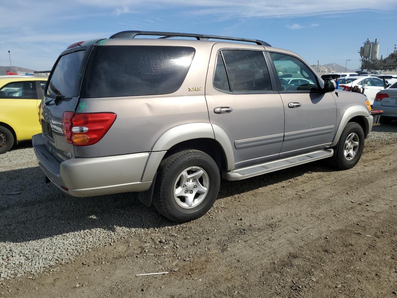 2001 Toyota Sequoia VIN 5TDZT34A71S043137 Copart auction photo, rear end damage thumbnail 3