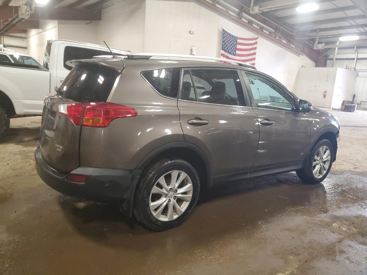 2015 Toyota RAV 4 VIN 2T3DFREV4FW380098 Copart auction photo, front end / side damage thumbnail 3