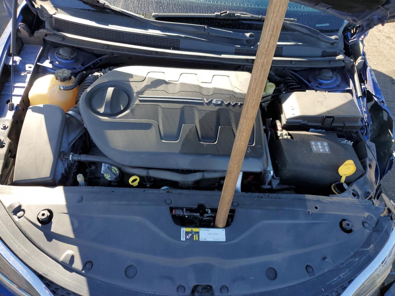 2015 Chrysler 200 VIN 1C3CCCCG2FN517430 Copart auction photo, front end / side damage thumbnail 12