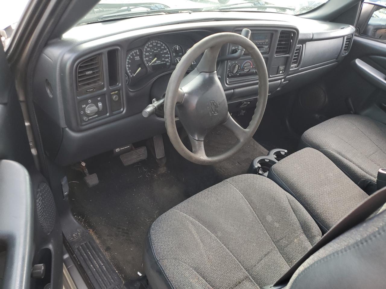 2001 Chevrolet Silverado VIN 2GCEC19V011105144 Copart auction photo, all over damage thumbnail 8