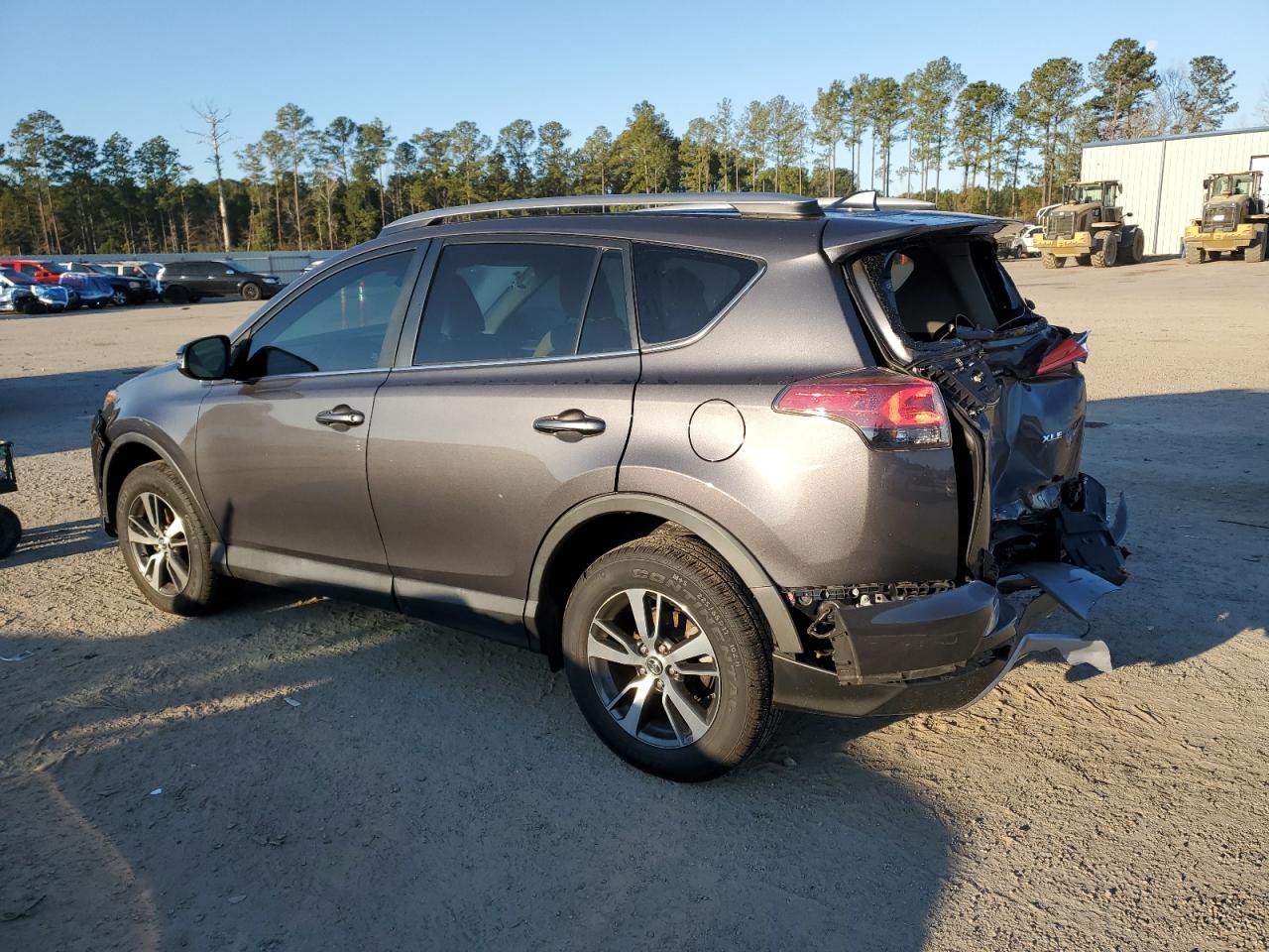 2018 Toyota RAV 4 VIN 2T3WFREV6JW433840 Copart auction photo, rear end / front end damage thumbnail 2
