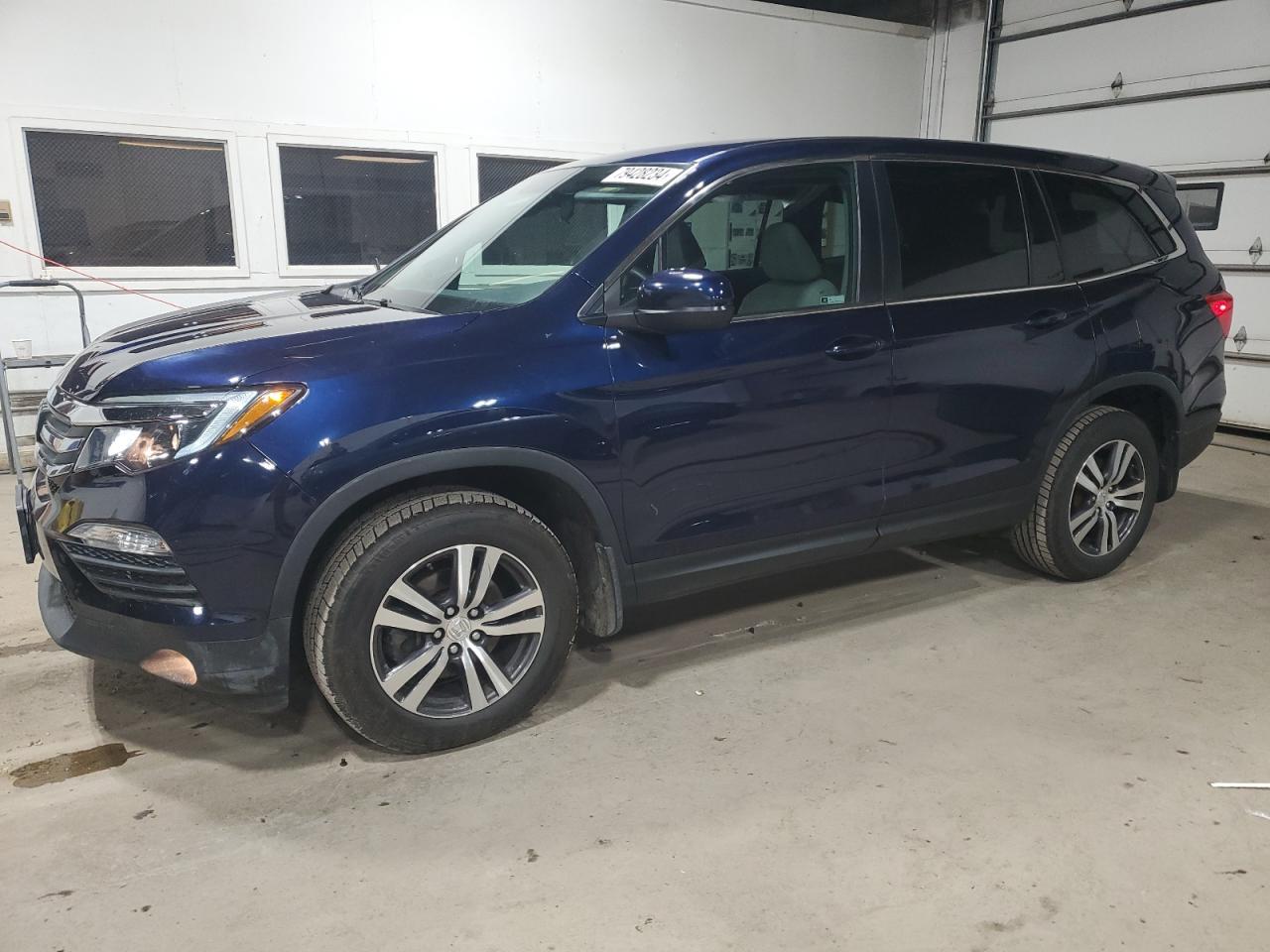2018 Honda Pilot VIN 5FNYF6H39JB031544