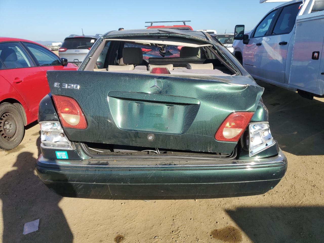 1996 Mercedes-Benz E-klasse VIN WDBJF55FXTJ011680 Copart auction photo, rollover damage thumbnail 6