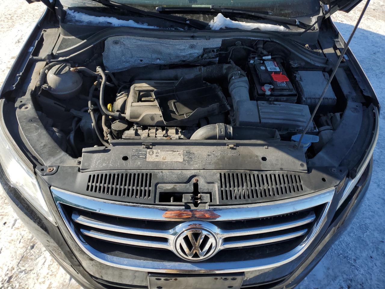 2010 Volkswagen Tiguan VIN WVGBV7AXXAW000211 Copart auction photo, all over damage thumbnail 12