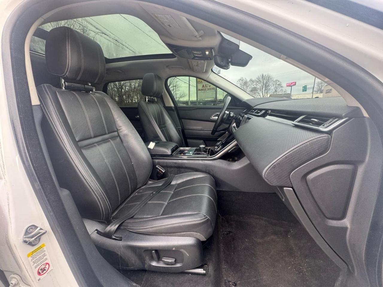 2018 Land Rover Range Rover VIN SALYB2RN9JA755045 Copart auction photo, normal wear damage thumbnail 5