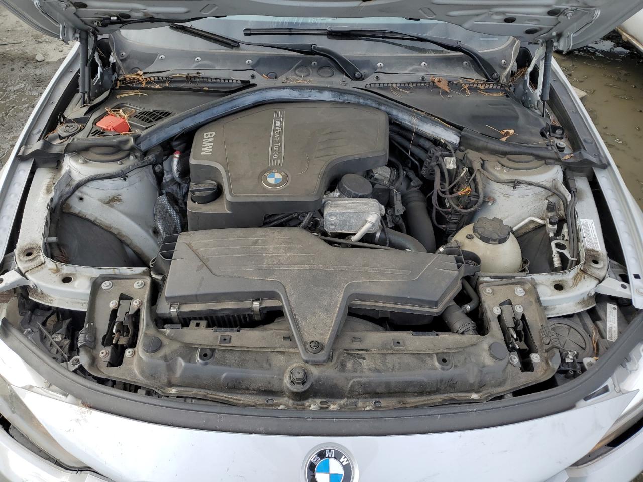 2013 BMW 3er VIN WBA3A5G5XDNP24129 Copart auction photo, front end damage thumbnail 11