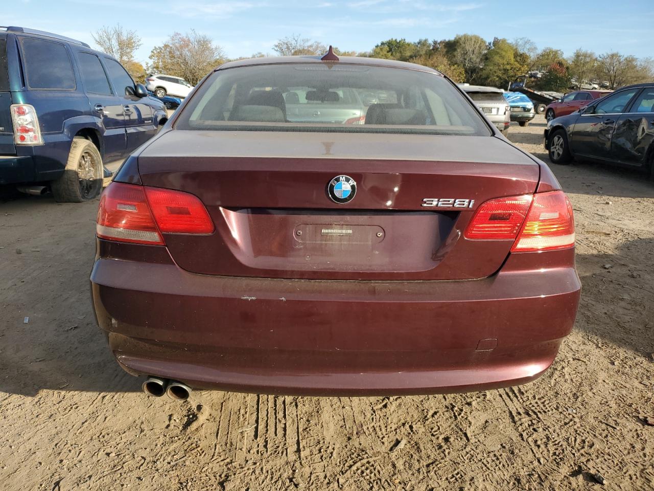 2008 BMW 3er VIN WBAWB33548P133793 Copart auction photo, top/roof / minor dent/scratches damage thumbnail 6