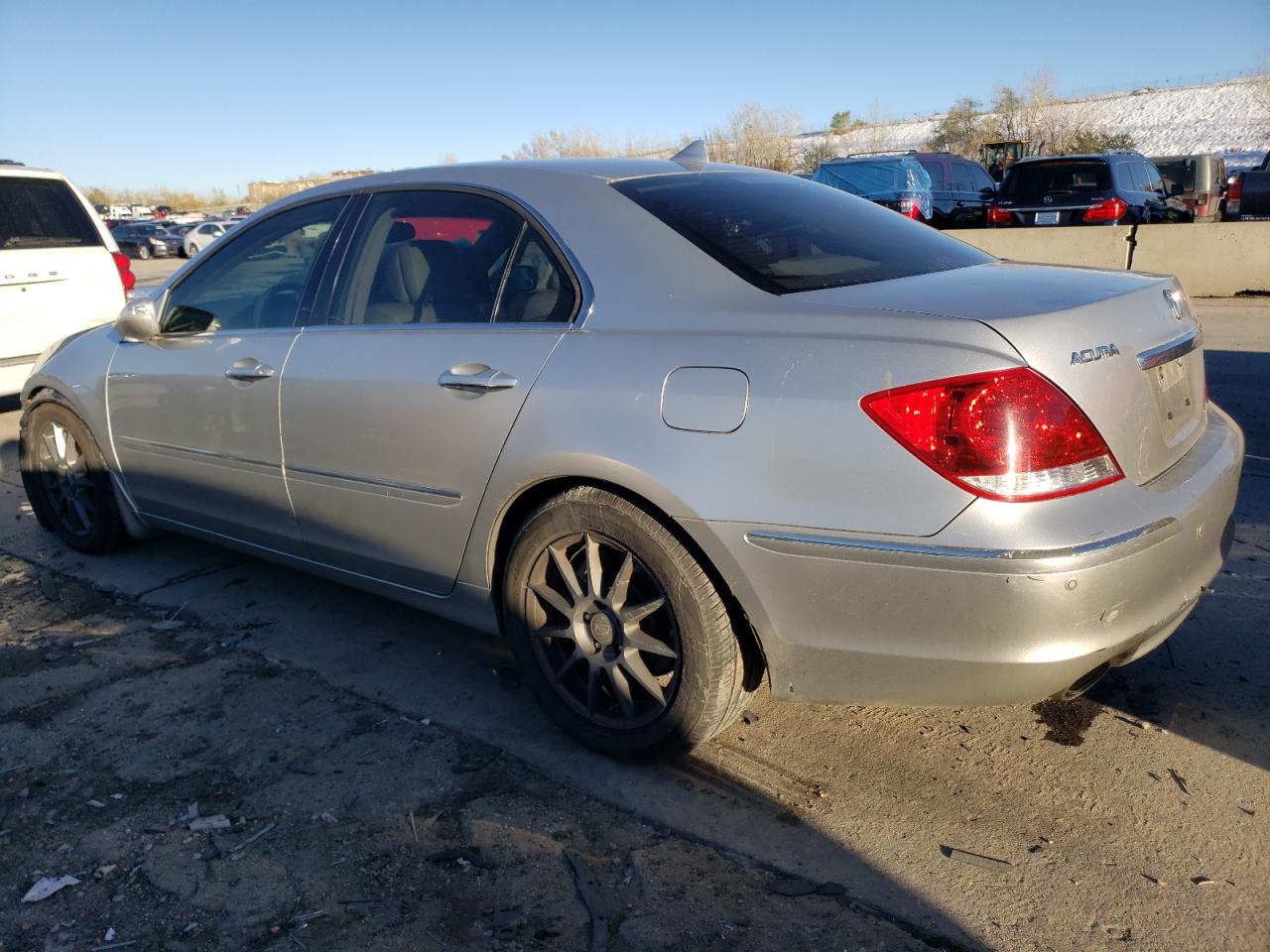 2005 Acura RL VIN JH4KB16595C012843 Copart auction photo, front end / hail damage thumbnail 2