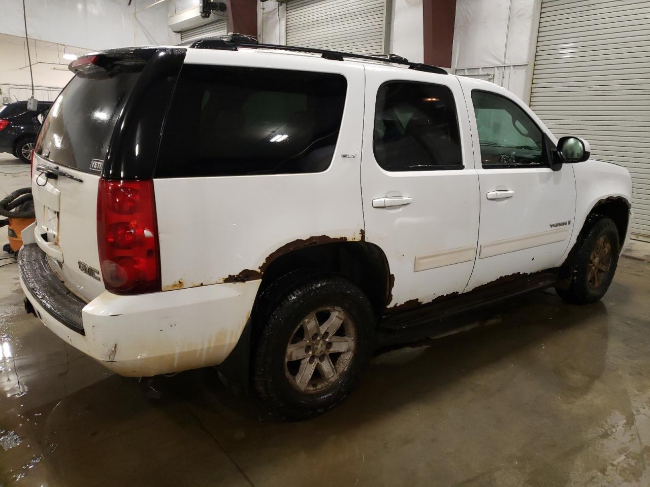 2009 GMC Yukon VIN 1GKFK33099R252828 Copart auction photo, all over damage thumbnail 3