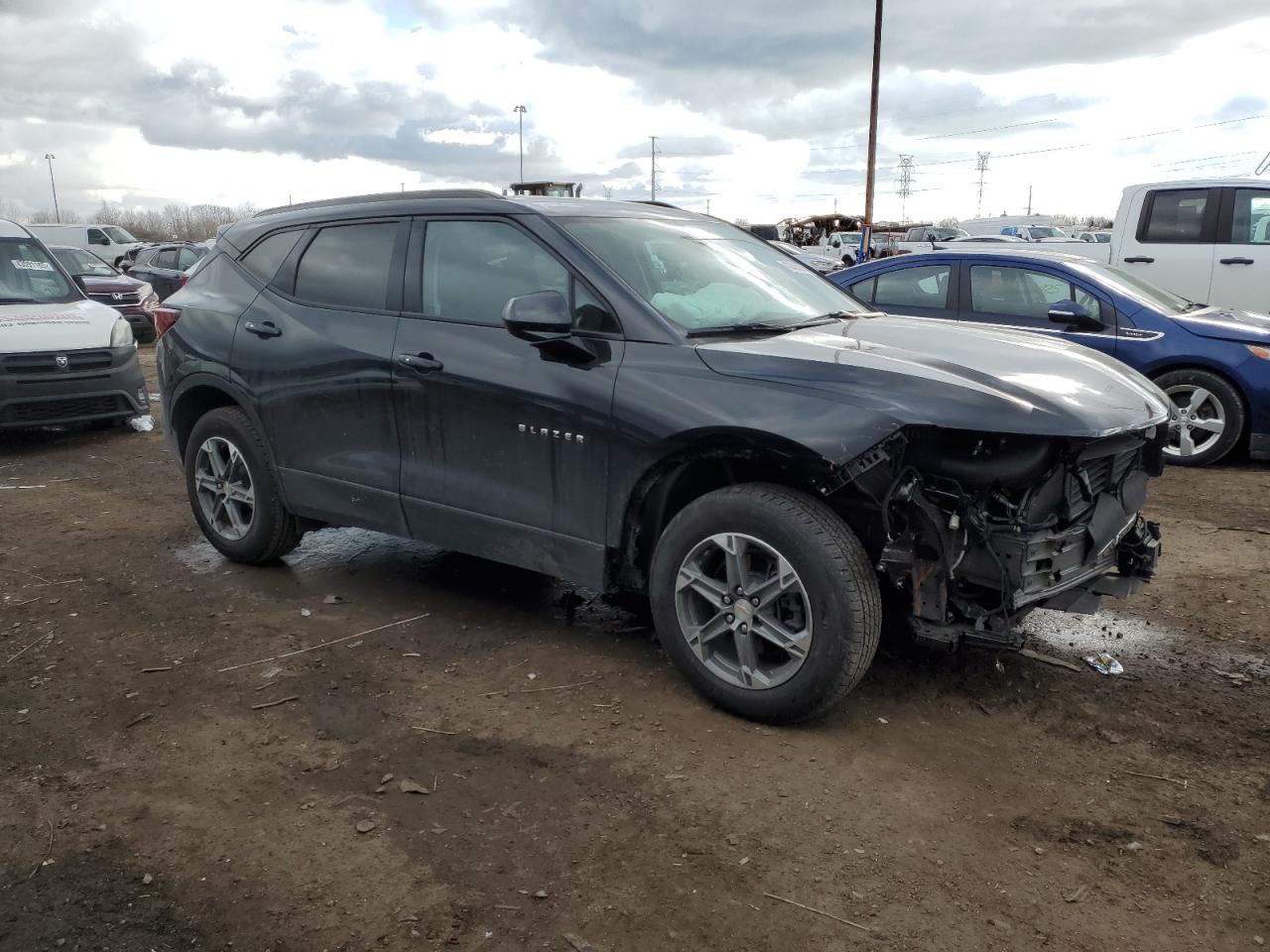 2024 Chevrolet Blazer VIN 3GNKBCR46RS188918 Copart auction photo, front end damage thumbnail 4