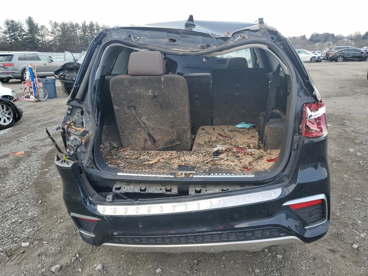 2019 KIA Sorento VIN 5XYPKDA52KG503925 Copart auction photo, water/flood / top/roof damage thumbnail 6