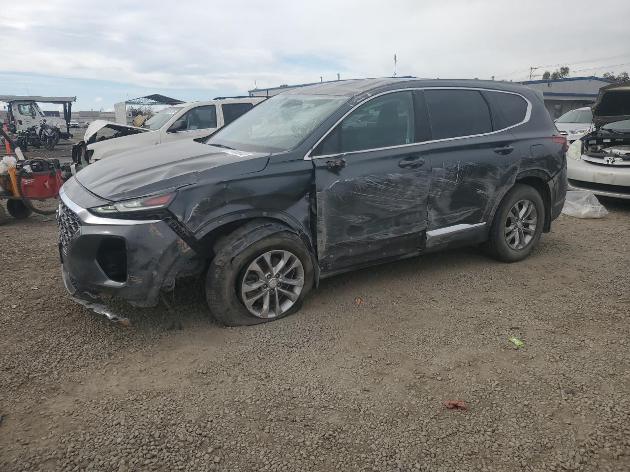 2019 Hyundai Santa Fe VIN 5NMS33AD9KH130820