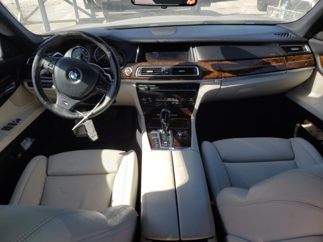 2013 BMW 7er VIN WBAYF8C53DD140112 Copart auction photo, front end damage thumbnail 8