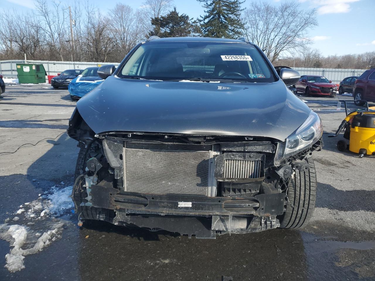 2016 KIA Sorento VIN 5XYPHDA13GG050322 Copart auction photo, front end / minor dent/scratches damage thumbnail 5