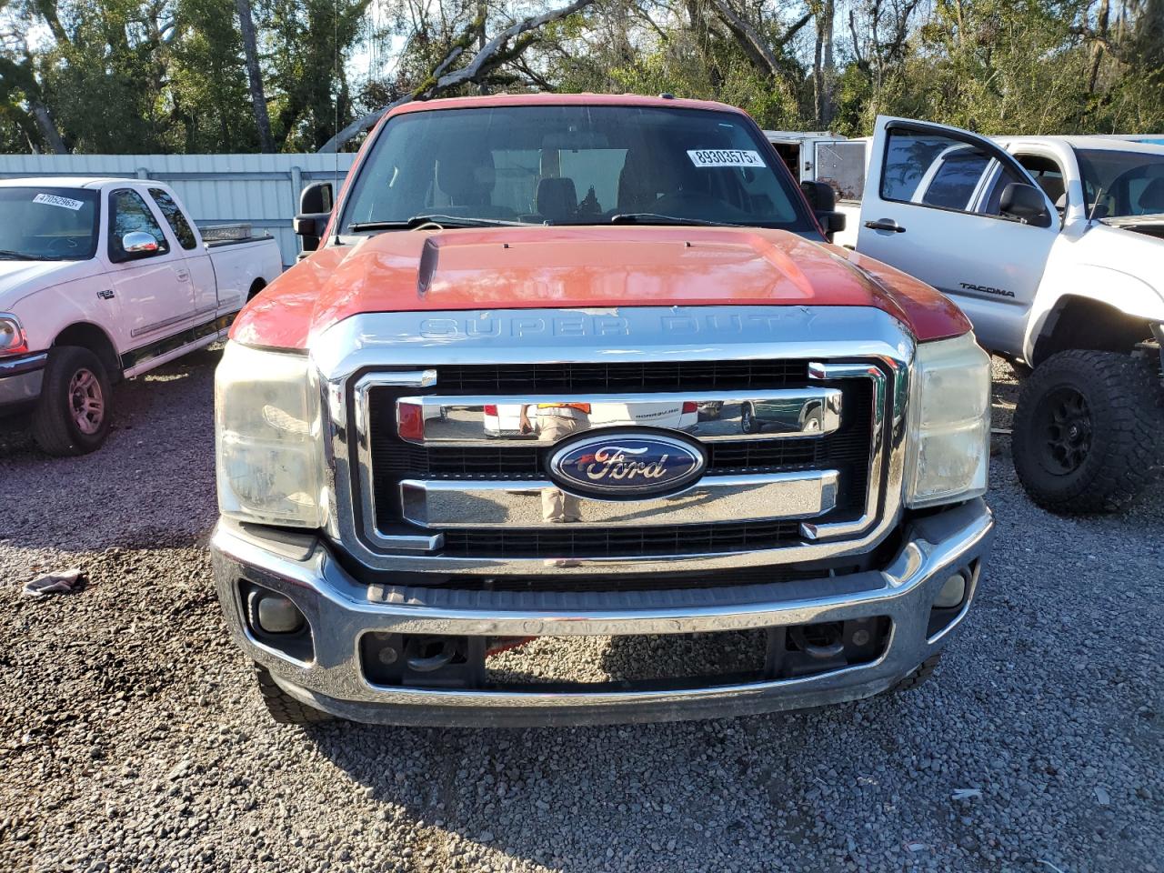 2015 Ford F250 VIN 1FT7W2BTXFEA97610 Copart auction photo, vandalism damage thumbnail 5