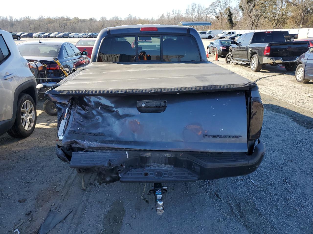 2013 Toyota Tacoma VIN 5TFJX4GN3DX020748 Copart auction photo, rear end damage thumbnail 6