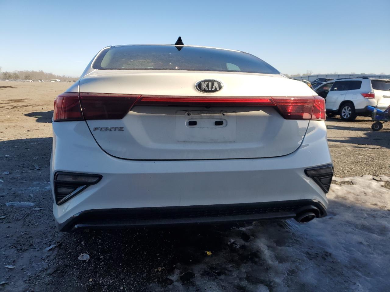 2019 KIA Forte VIN 3KPF24AD5KE033664 Copart auction photo, rear end / side damage thumbnail 6