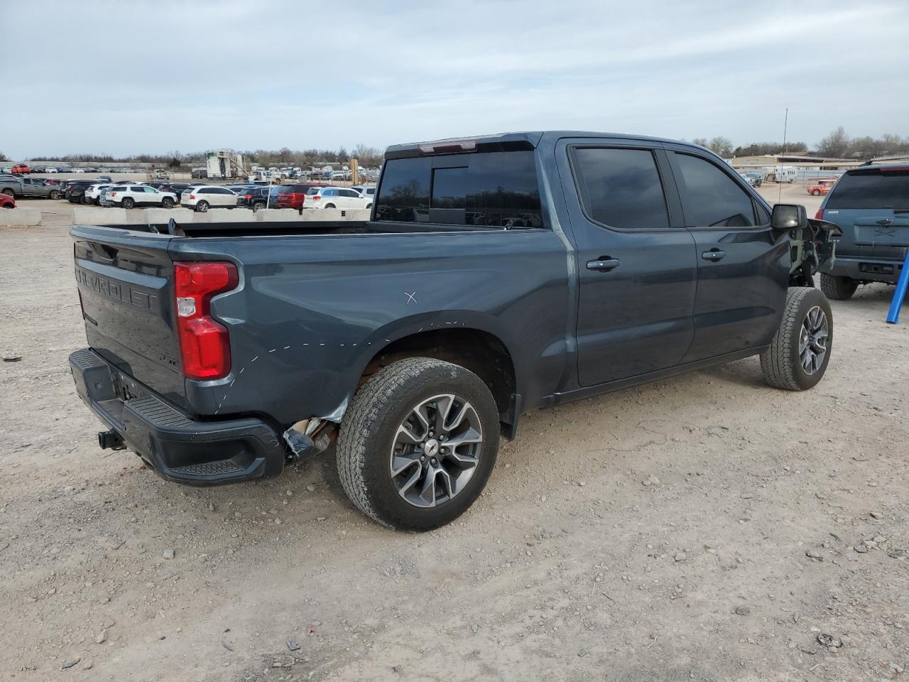 2019 Chevrolet Silverado VIN 3GCUYEED5KG255356 Copart auction photo, front end / rear end damage thumbnail 3