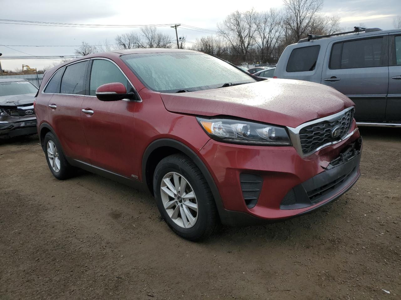 2019 KIA Sorento VIN 5XYPGDA38KG557164 Copart auction photo, front end / rear end damage thumbnail 4