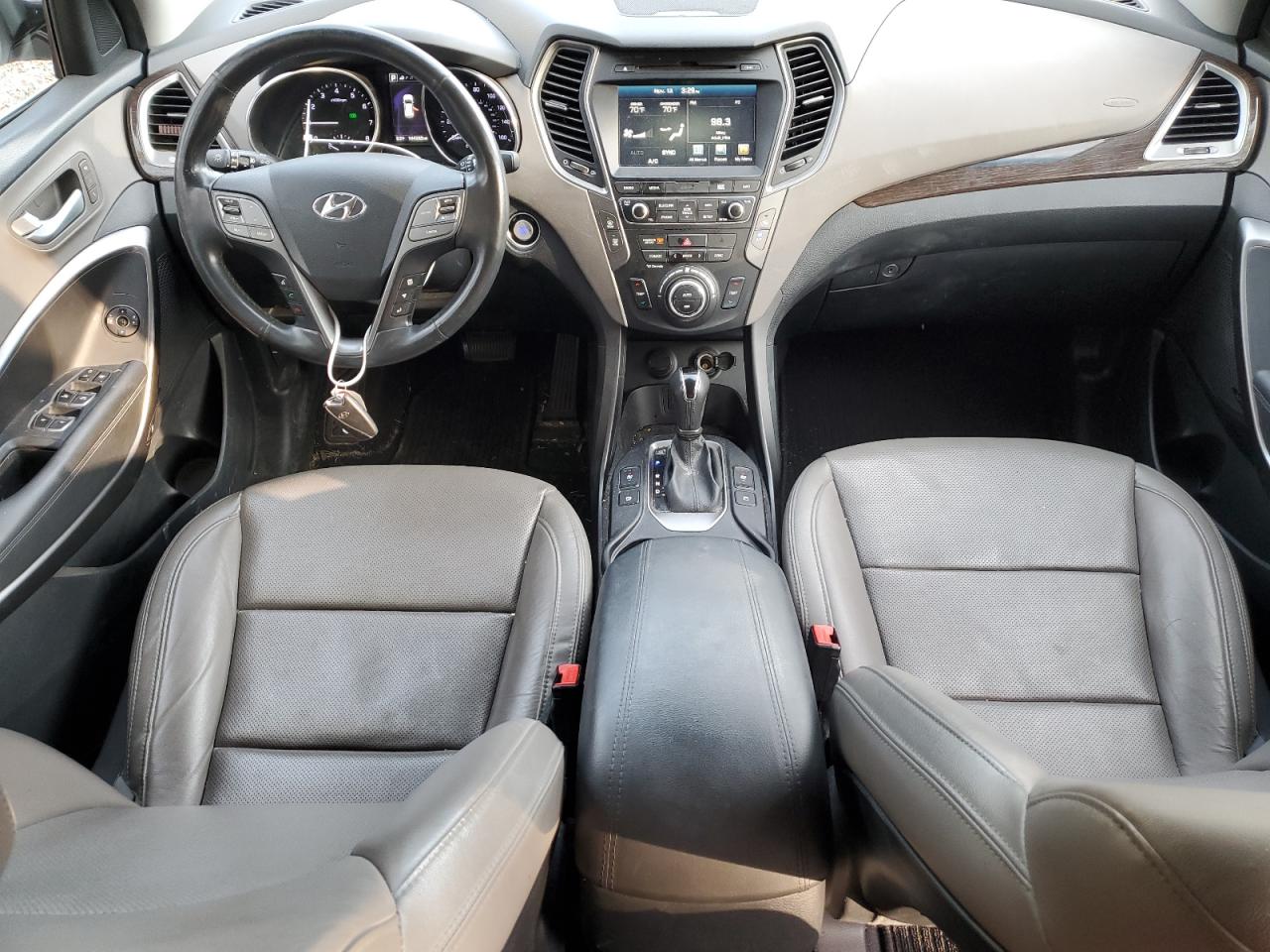 2017 Hyundai Santa Fe VIN 5XYZU3LB0HG383339 Copart auction photo, front end damage thumbnail 8