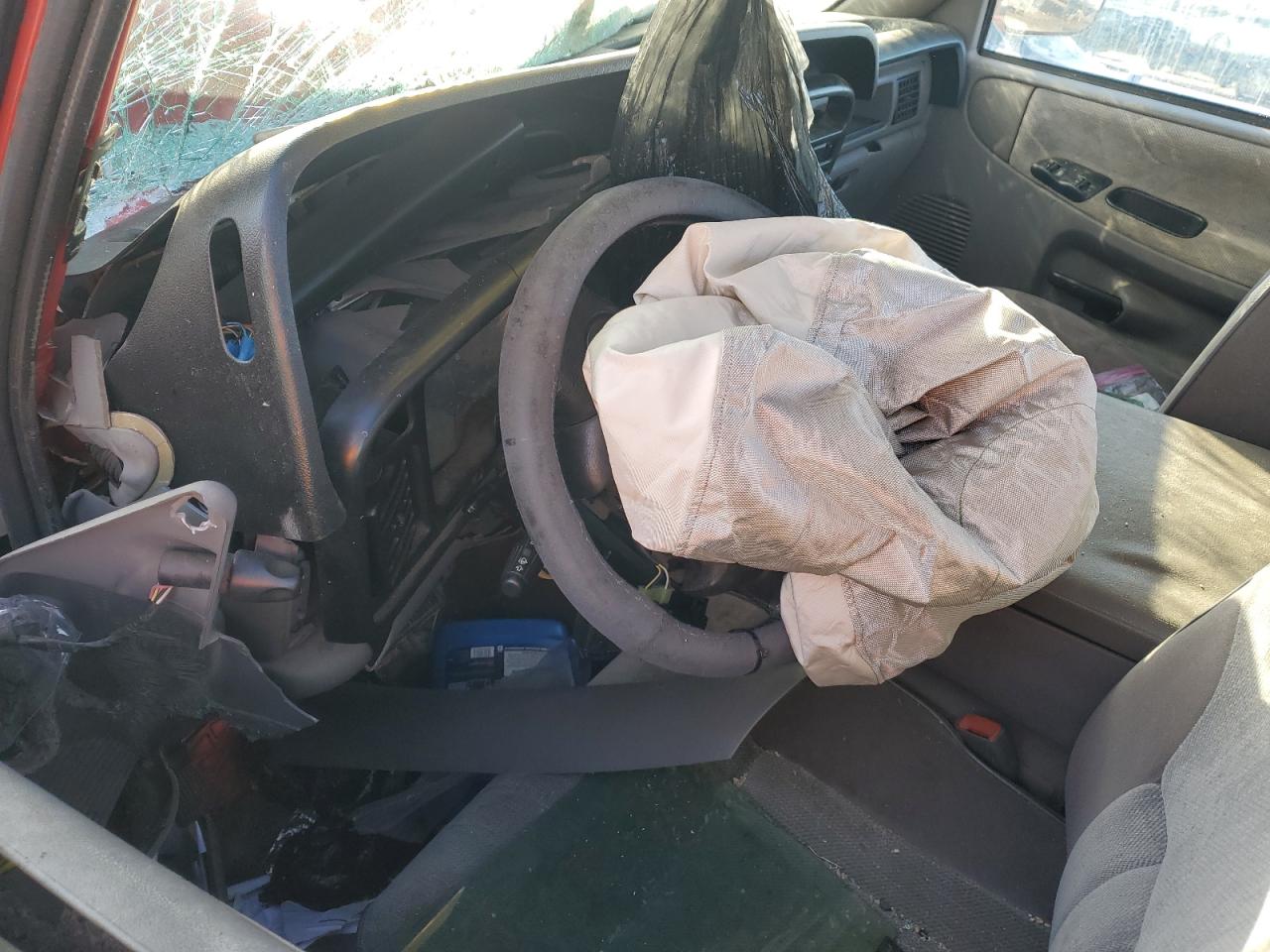 1994 Dodge RAM VIN 1B7HF16Z0RS697328 Copart auction photo, all over damage thumbnail 8
