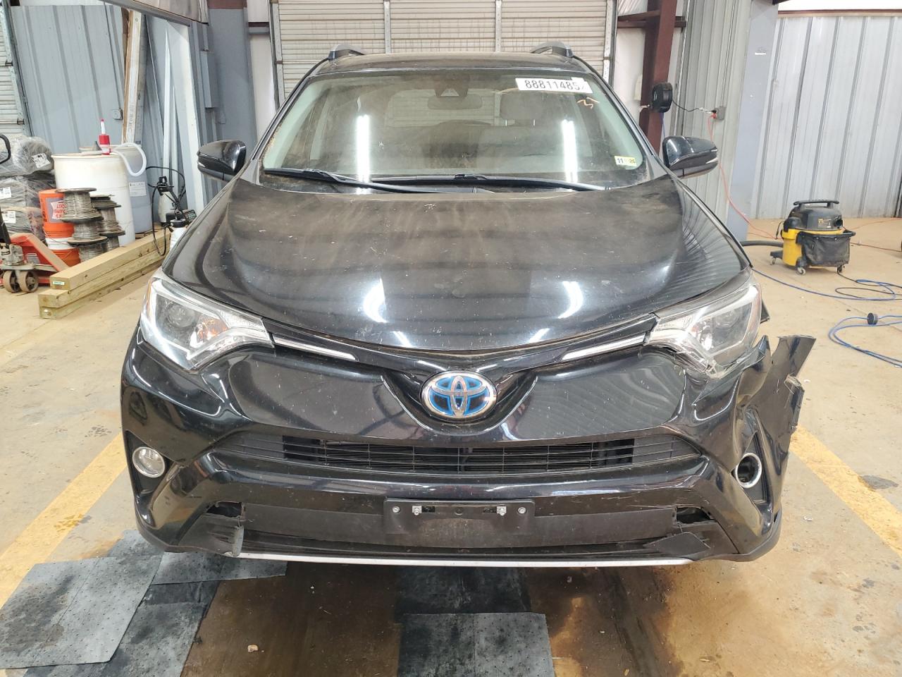 2017 Toyota RAV 4 VIN JTMRJREV5HD150624 Copart auction photo, front end / rear end damage thumbnail 5