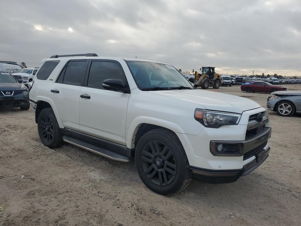2020 Toyota 4Runner VIN JTEZU5JR1L5228047 Copart auction photo, rear end / minor dent/scratches damage thumbnail 4