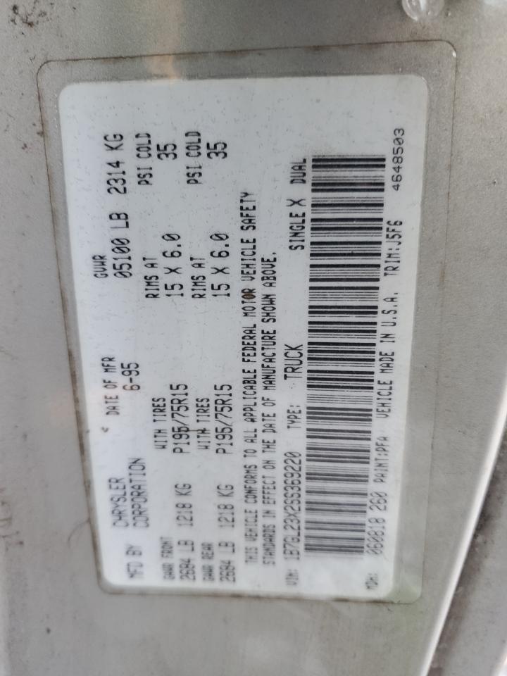 1995 Dodge Dakota VIN 1B7GL23X2SS369220 Copart auction photo, front end damage thumbnail 12