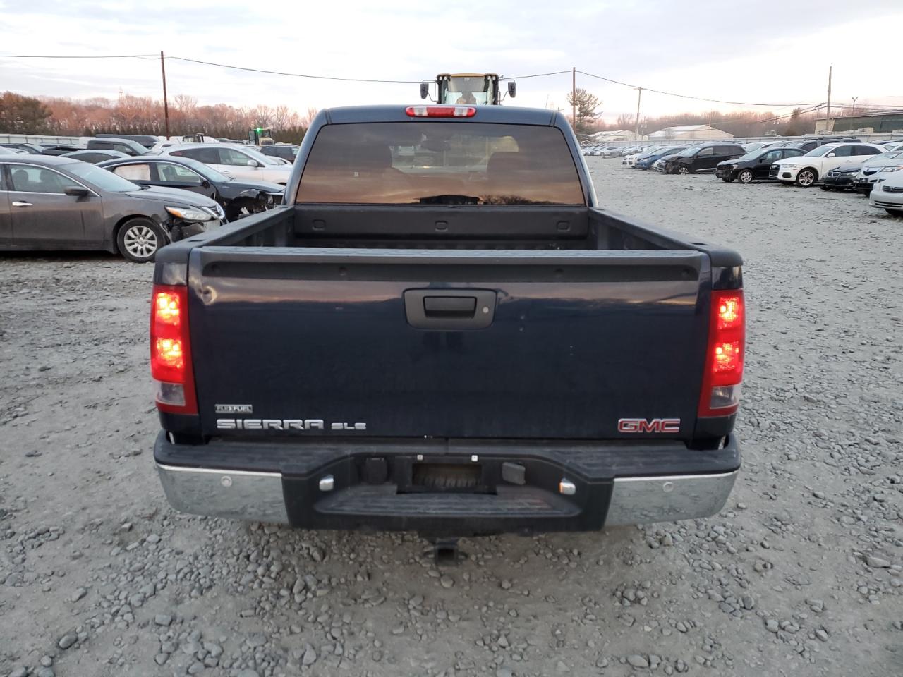 2008 GMC Sierra VIN 2GTEK133X81182012 Copart auction photo, front end damage thumbnail 6