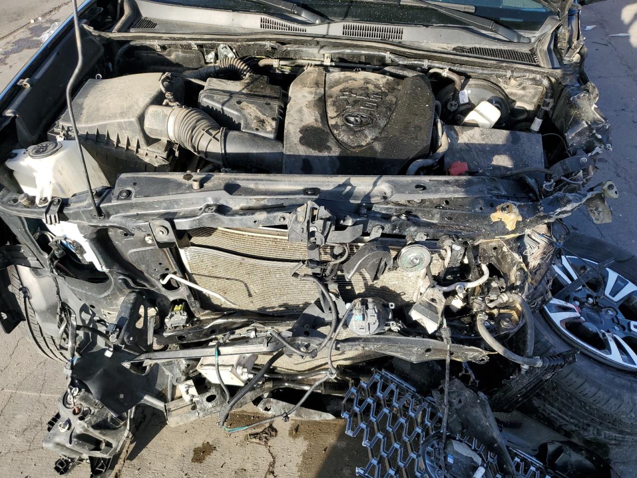 2018 Toyota Tacoma VIN 3TMCZ5AN0JM171601 Copart auction photo, front end damage thumbnail 11