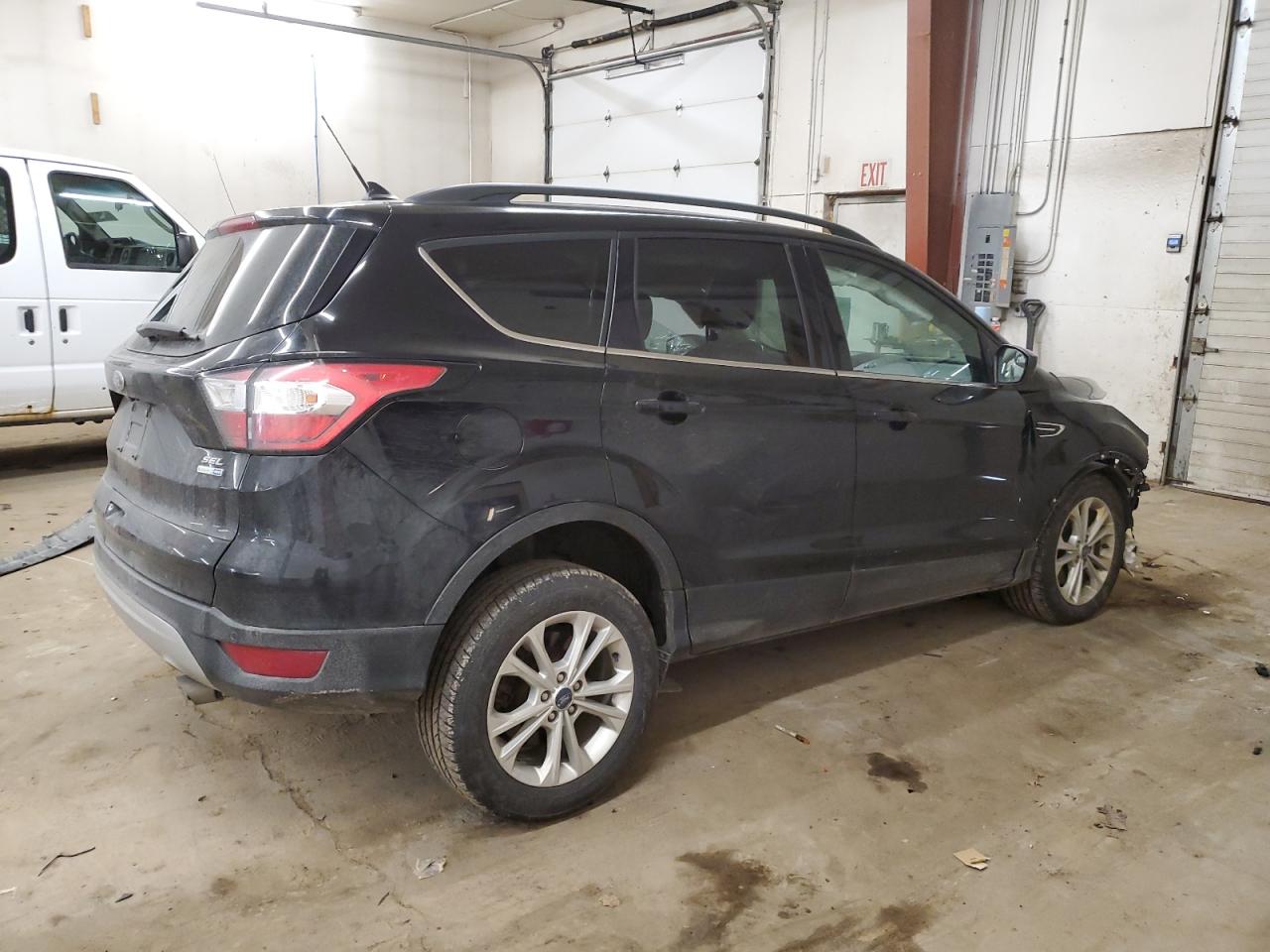 2018 Ford Escape VIN 1FMCU9H91JUC14039 Copart auction photo, front end damage thumbnail 3