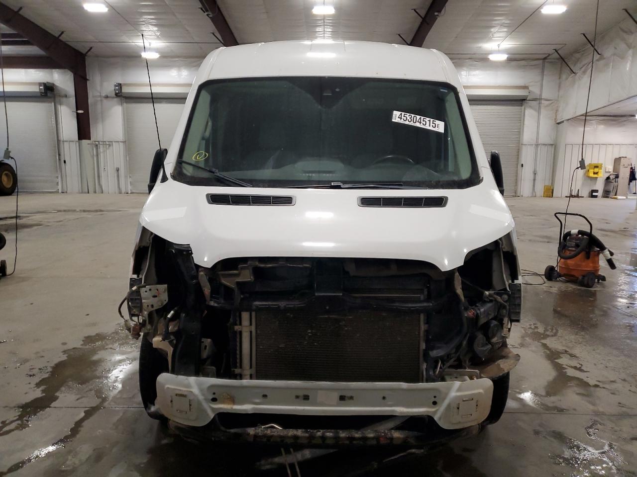 2018 Ford Transit VIN 1FTYR2CMXJKA42300 Copart auction photo, front end damage thumbnail 5
