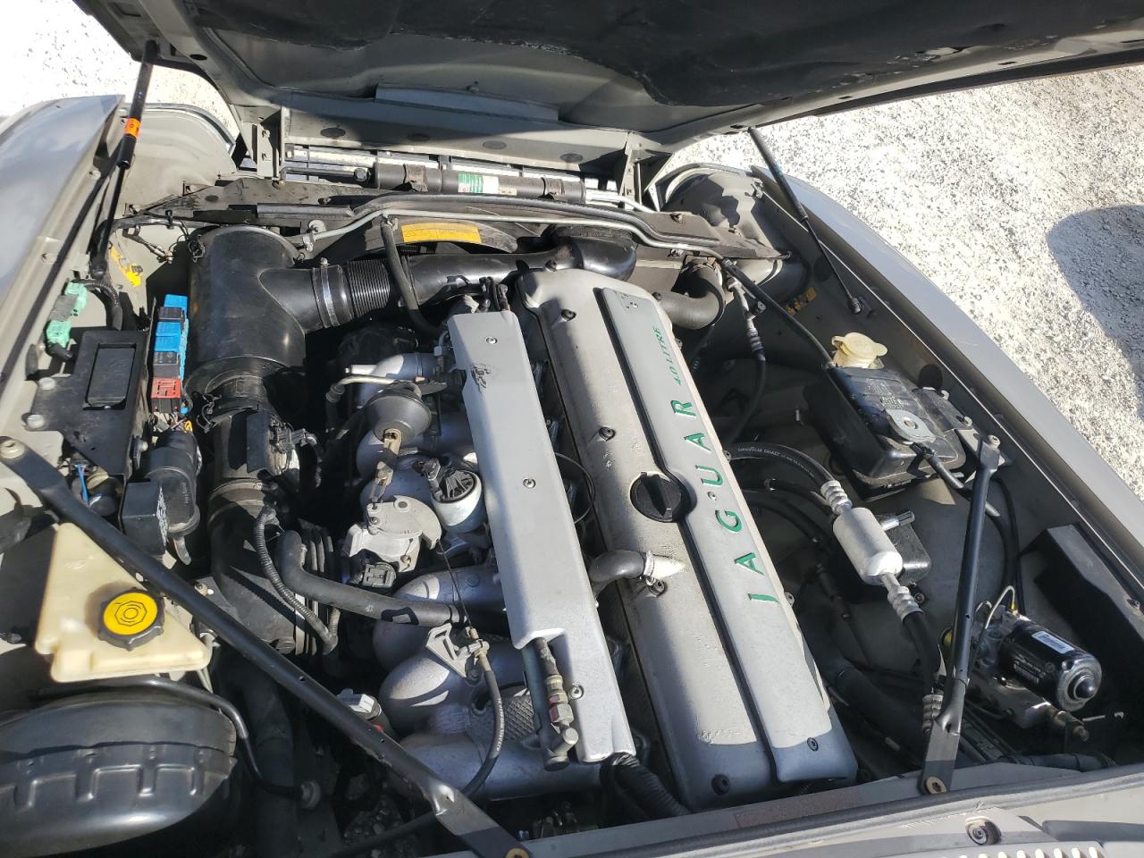1996 Jaguar XJS VIN SAJNX2742TC224607 Copart auction photo, water/flood damage thumbnail 11