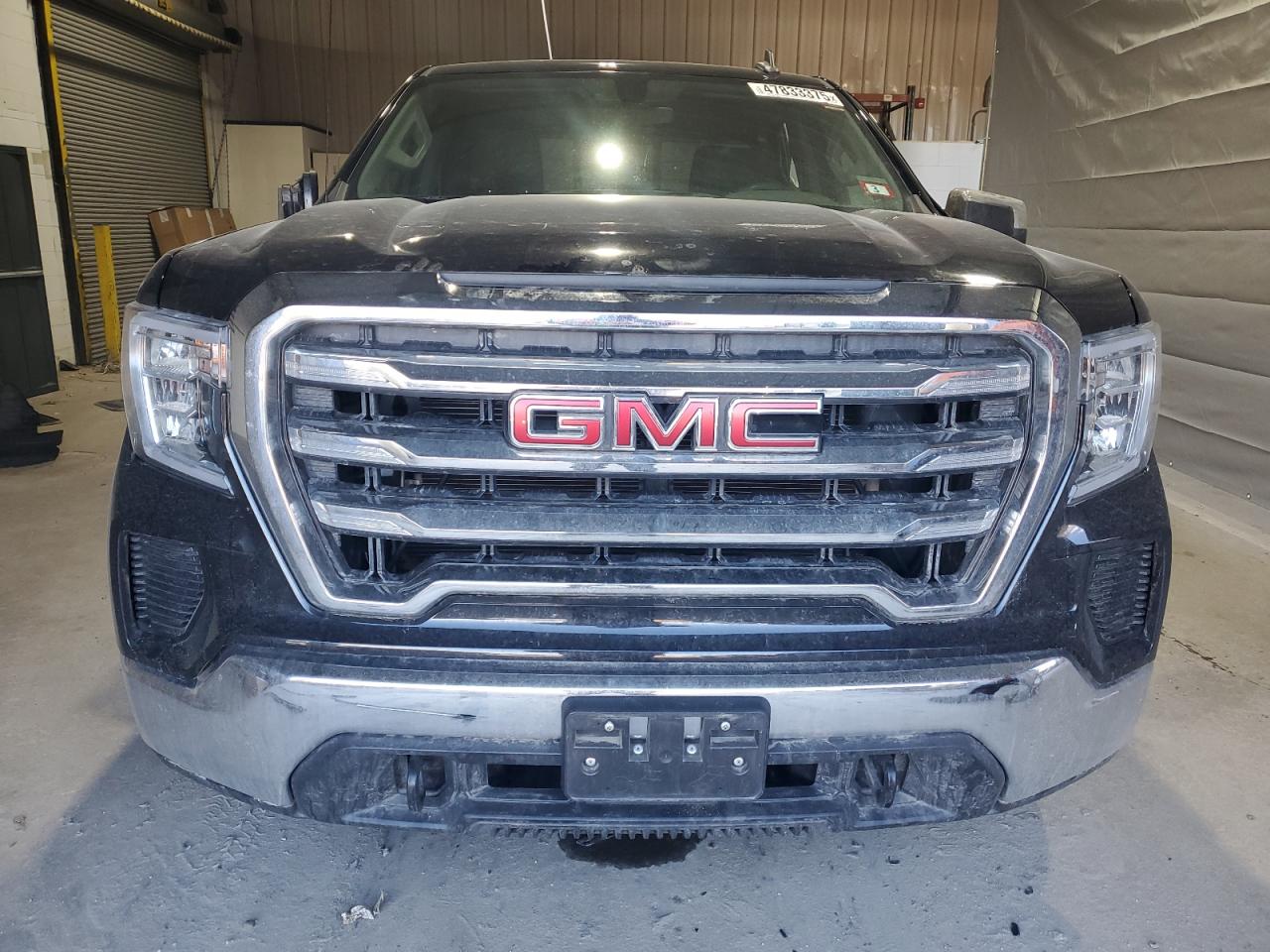 2019 GMC Sierra VIN 1GTV9BED0KZ323806 Copart auction photo, side / minor dent/scratches damage thumbnail 5