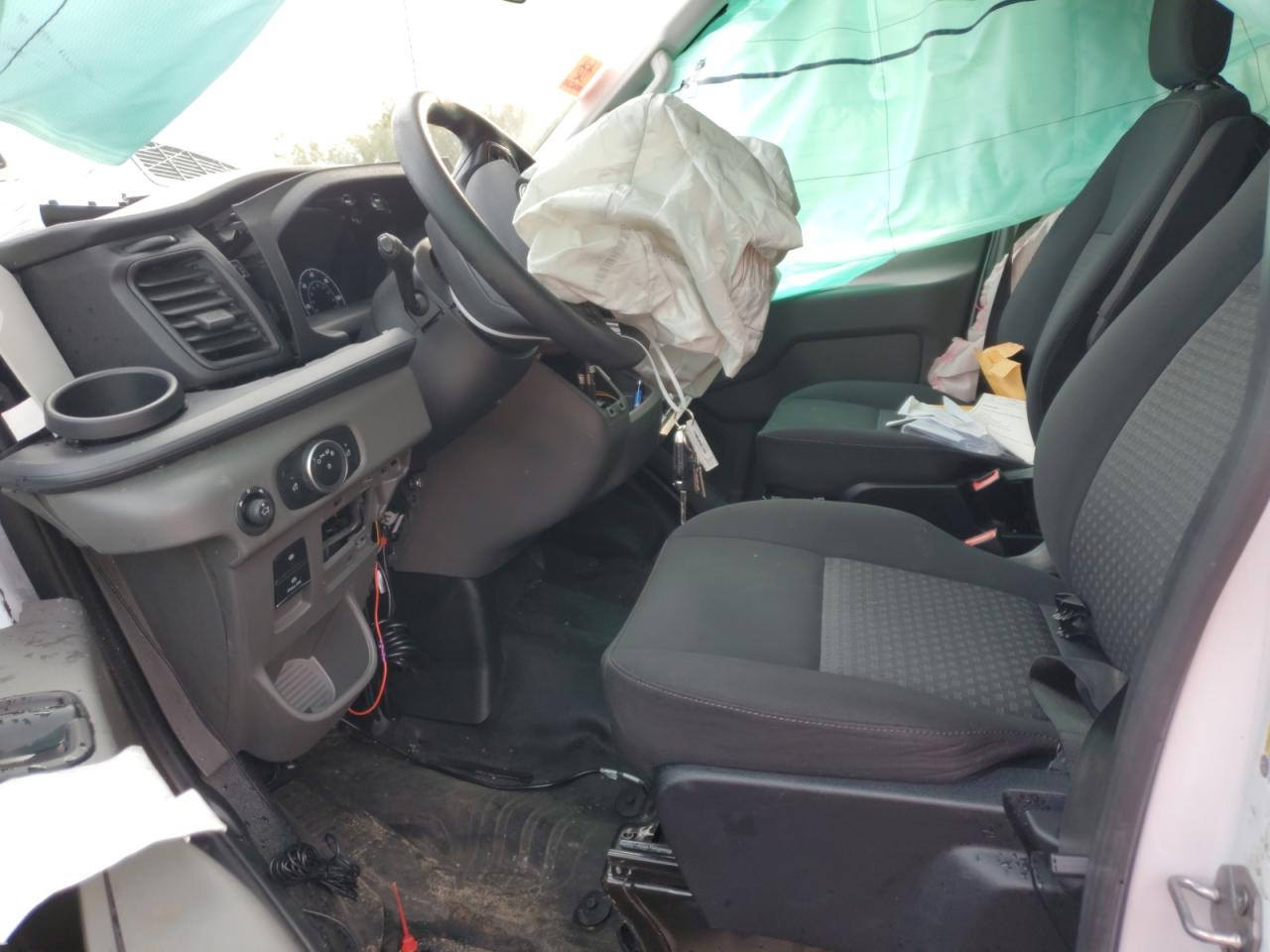 2022 Ford Transit VIN 1FDAX2C82NKA69339 Copart auction photo, front end damage thumbnail 7