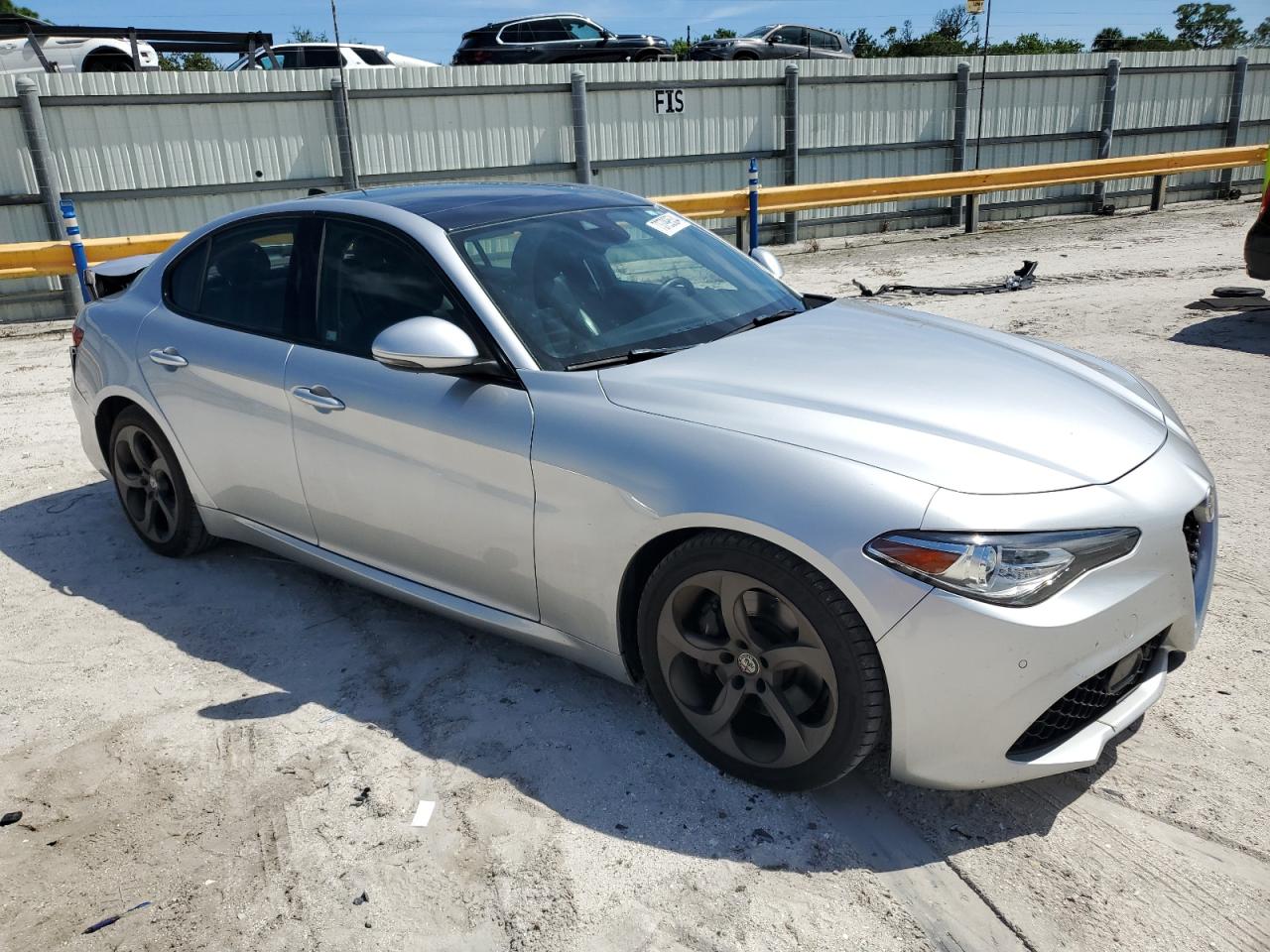 2017 Alfa Romeo Giulia VIN ZARFAECN4H7562648 Copart auction photo, rear end damage thumbnail 4
