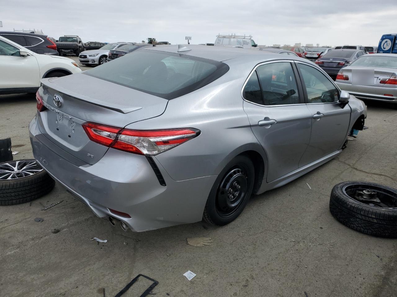 2020 Toyota Camry VIN 4T1G11AK0LU971560 Copart auction photo, front end / undercarriage damage thumbnail 3