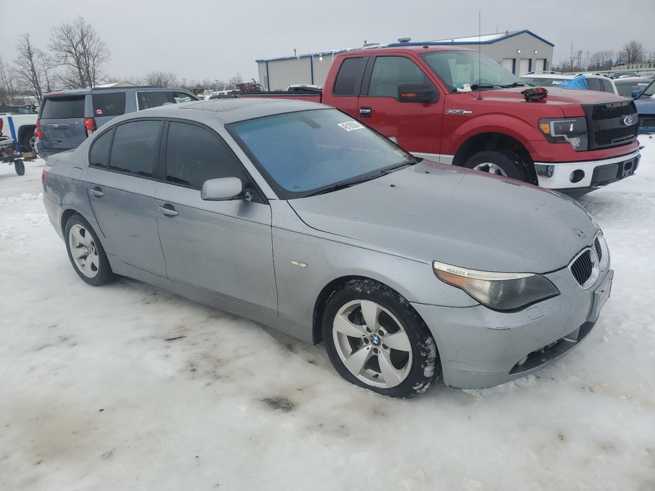 2006 BMW 5er VIN WBANF33546CS35826 Copart auction photo, front end / side damage thumbnail 4