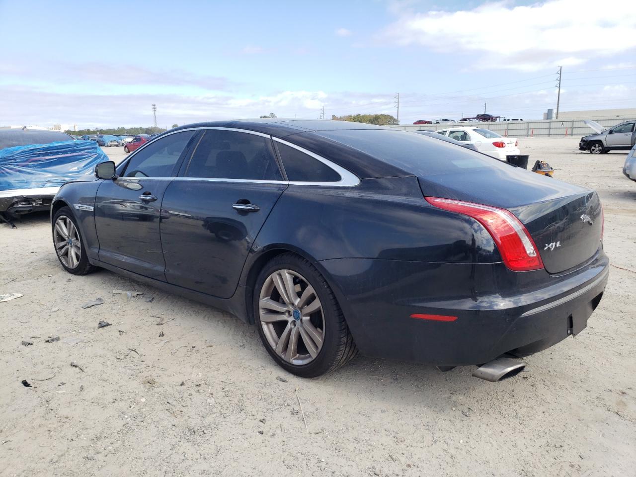 2012 Jaguar XJ VIN SAJWA2GB7CLV30495 Copart auction photo, front end damage thumbnail 2